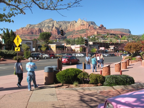 The town of Sedona was amazing, which isn't hard to be with the beautiful background!