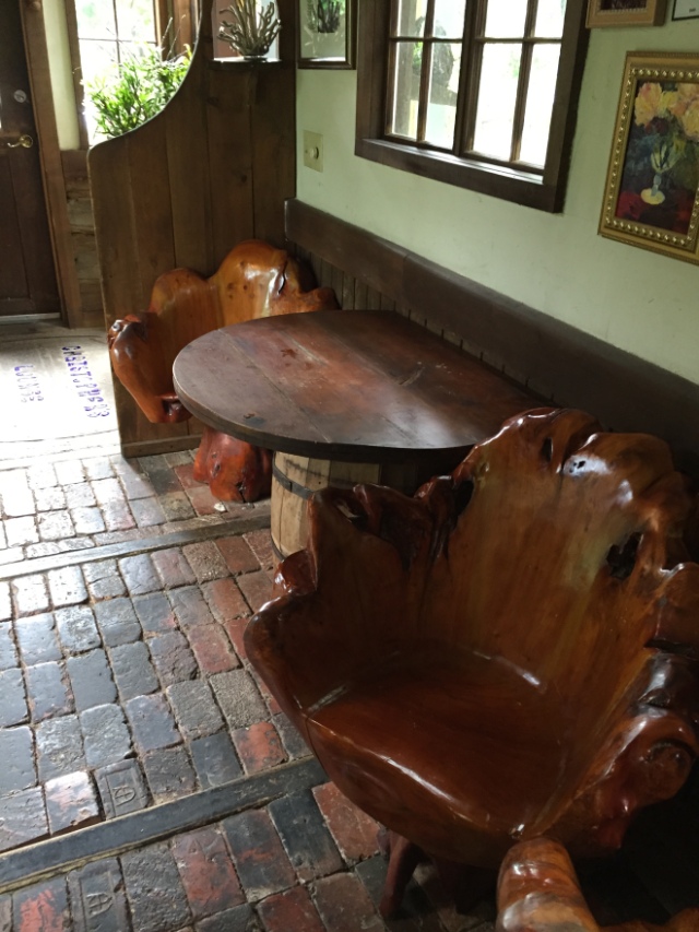 unique table and chairs